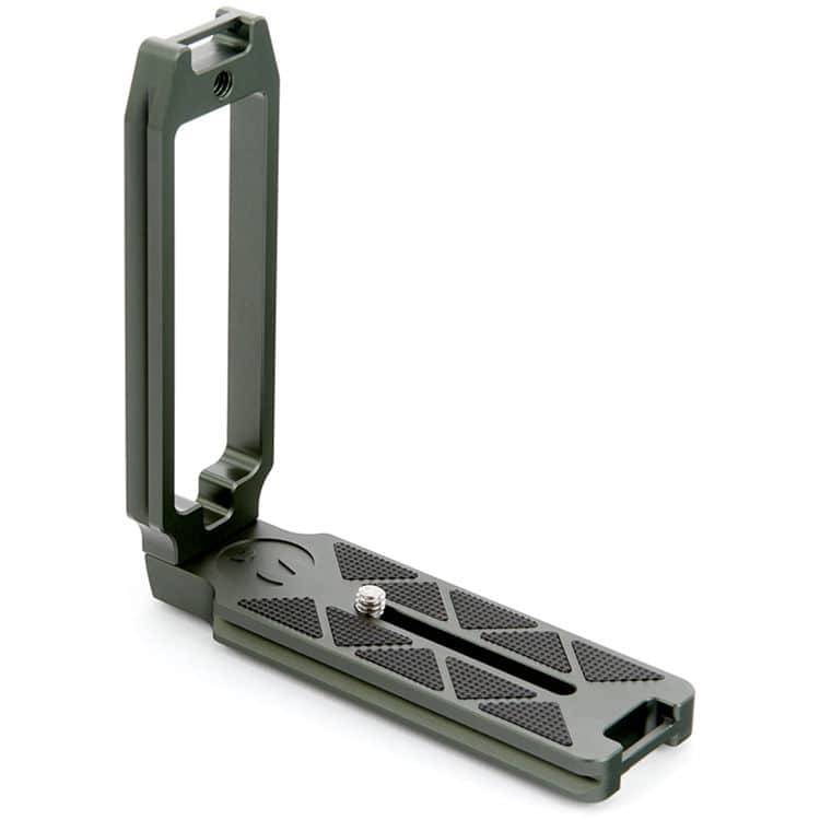 3 Legged Thing QR11-FBG Universal Full-Size L-Bracket (Black) 