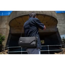 ThinkTank Mirrorless Mover 25i (Black/Char)