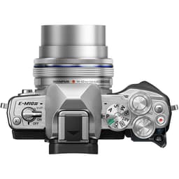 Olympus OM-D E-M10 Mark III 14-42 EZ Kit (Gümüş)