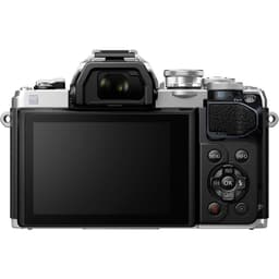 Olympus OM-D E-M10 Mark III 14-42 EZ Kit (Gümüş)