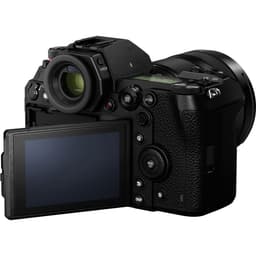 Panasonic Lumix DC-S1 + 24-105mm f/4 Kit (DC-S1ME-K)