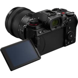 Panasonic Lumix DC-S5 20-60mm Lens Kit 