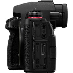 Panasonic Lumix DC-S5 II 20-60mm Lens Kit 