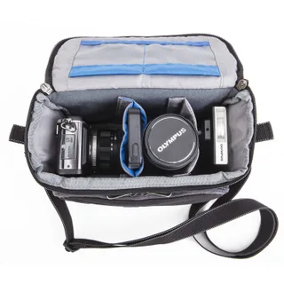 ThinkTank Mirrorless Mover 20 (Dark Blue)