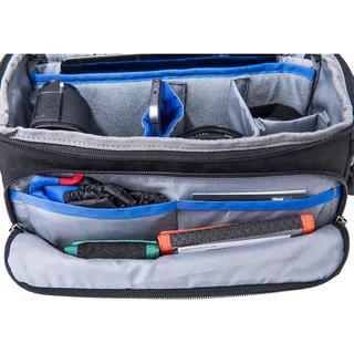 ThinkTank Mirrorless Mover 25i (Deep Red)