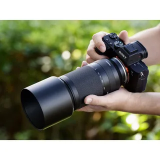 Tamron 70-300mm F4.5-6.3 Di III RXD Lens (Sony E)